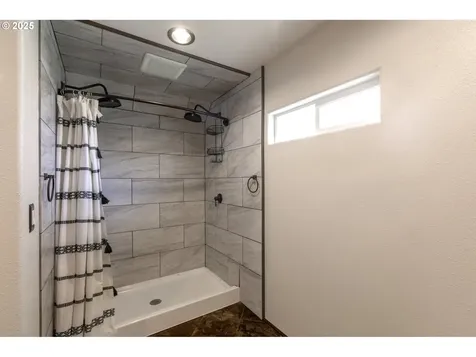 310 Cottonwood Street Gaston OR 97119