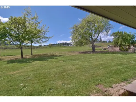 310 Cottonwood Street Gaston OR 97119