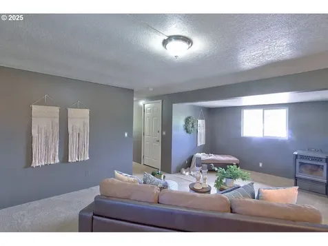 310 Cottonwood Street Gaston OR 97119