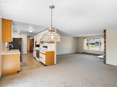 8501 NE Lewis Drive Vancouver WA 98662