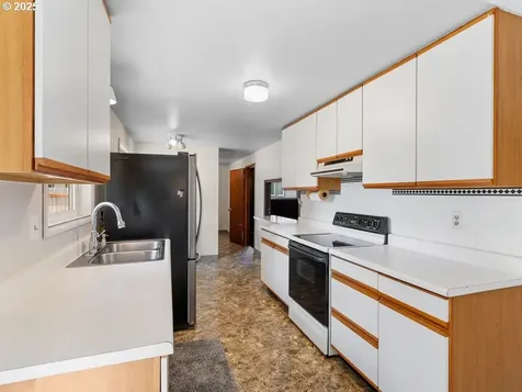 8501 NE Lewis Drive Vancouver WA 98662