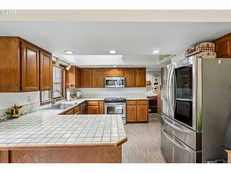 13620 SW Fern Street Portland OR 97223