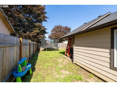 1427 N Davis Street Cornelius OR 97113