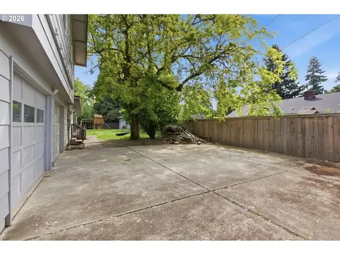 2439 Quince Street Eugene OR 97404