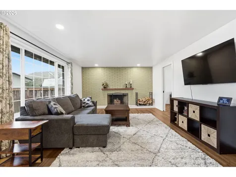 2439 Quince Street Eugene OR 97404