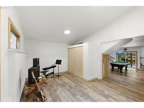 96863 Larson Lane North Bend OR 97459