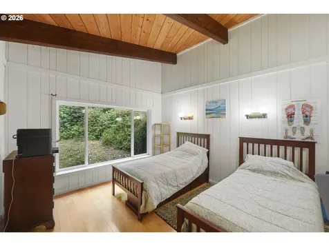 96863 Larson Lane North Bend OR 97459