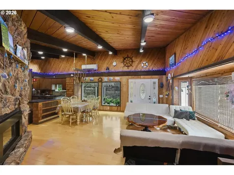 96863 Larson Lane North Bend OR 97459