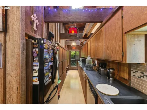 96863 Larson Lane North Bend OR 97459