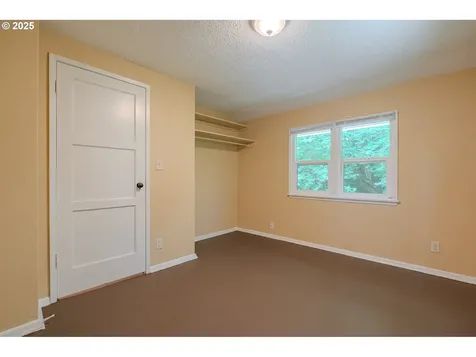 3211 E 17th Street Vancouver WA 98661