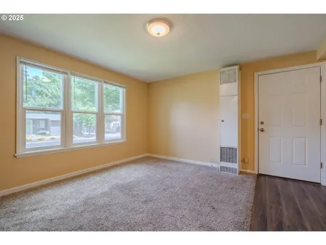 3211 E 17th Street Vancouver WA 98661