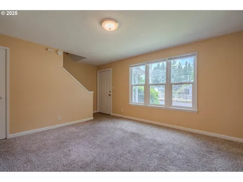 3211 E 17th Street Vancouver WA 98661