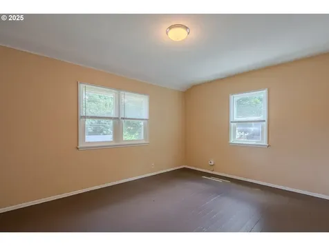 3211 E 17th Street Vancouver WA 98661