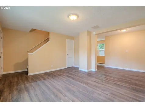 3211 E 17th Street Vancouver WA 98661