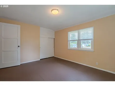 3211 E 17th Street Vancouver WA 98661