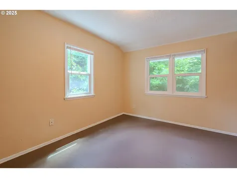 3211 E 17th Street Vancouver WA 98661