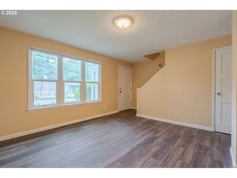 3211 E 17th Street Vancouver WA 98661