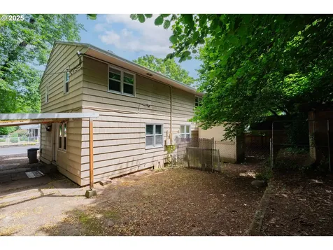 3211 E 17th Street Vancouver WA 98661