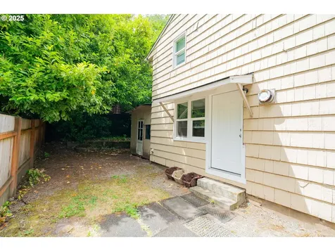 3211 E 17th Street Vancouver WA 98661