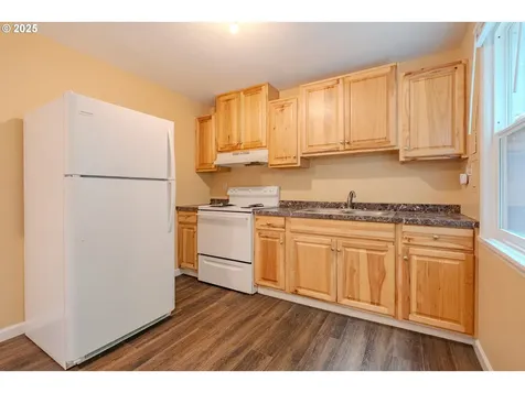 3211 E 17th Street Vancouver WA 98661