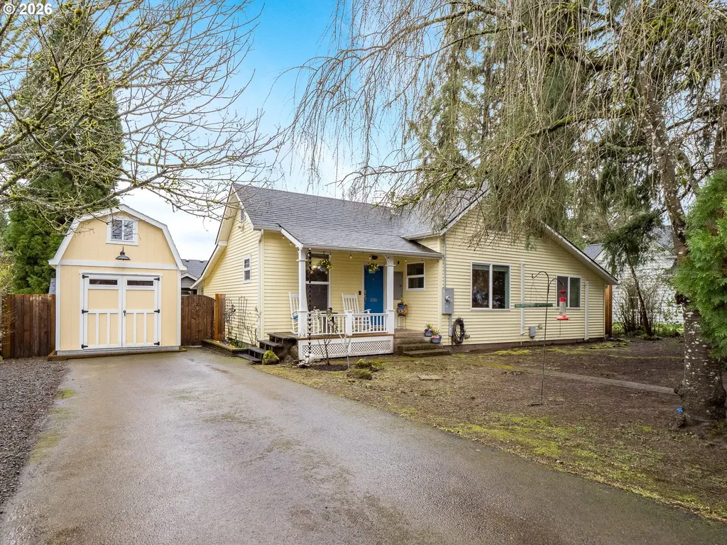 336 N 5th Street Carlton OR 97111
