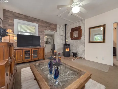 336 N 5th Street Carlton OR 97111