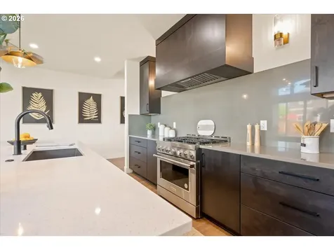 750 N V Street Washougal WA 98671