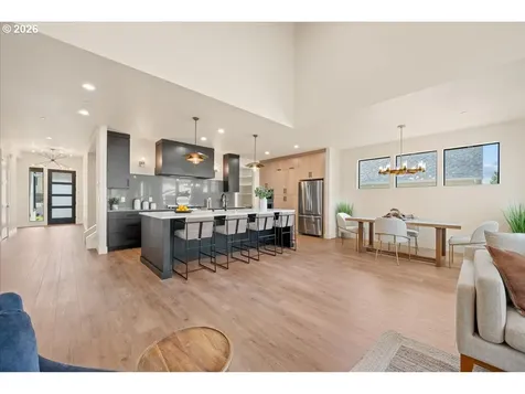 750 N V Street Washougal WA 98671