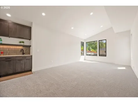 750 N V Street Washougal WA 98671