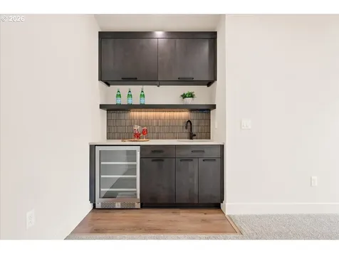 750 N V Street Washougal WA 98671