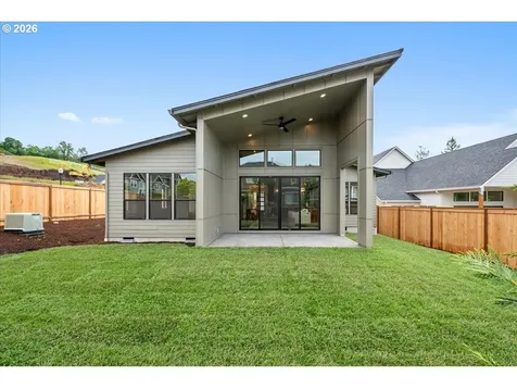 750 N V Street Washougal WA 98671