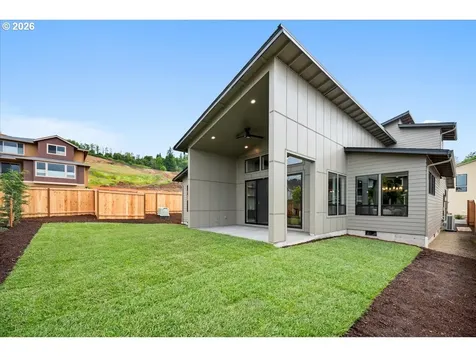 750 N V Street Washougal WA 98671