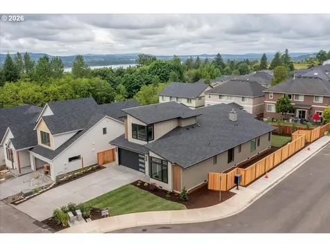 750 N V Street Washougal WA 98671