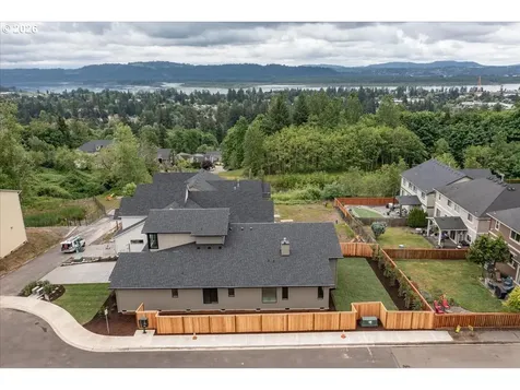 750 N V Street Washougal WA 98671