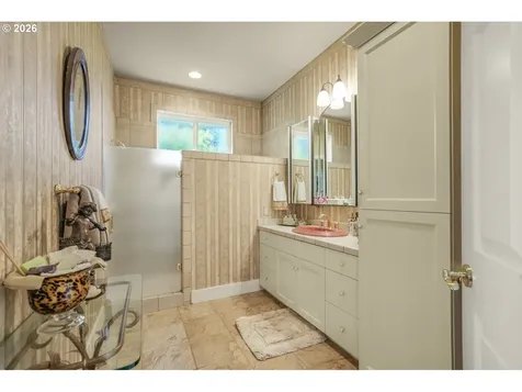211 Alderwood Drive Chehalis WA 98532