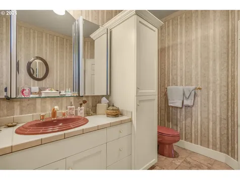 211 Alderwood Drive Chehalis WA 98532