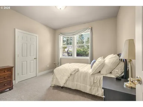 211 Alderwood Drive Chehalis WA 98532