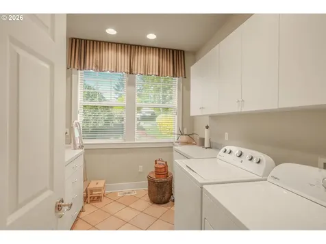 211 Alderwood Drive Chehalis WA 98532