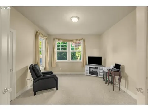 211 Alderwood Drive Chehalis WA 98532