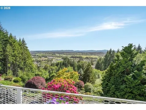 211 Alderwood Drive Chehalis WA 98532