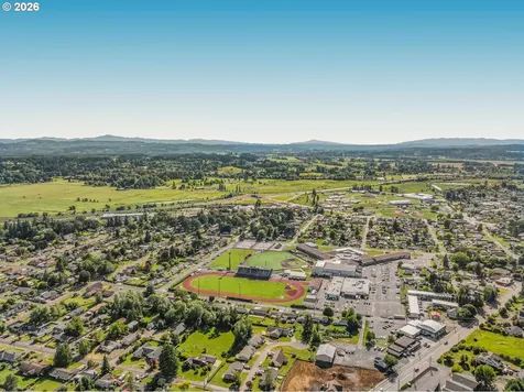 211 Alderwood Drive Chehalis WA 98532