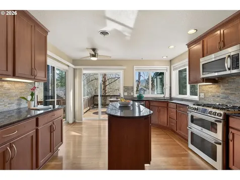 1235 11th Street West Linn OR 97068