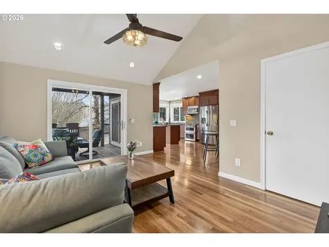1235 11th Street West Linn OR 97068