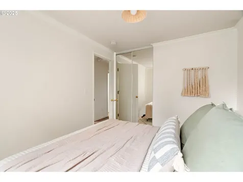 5428 SE 100th Avenue Portland OR 97266