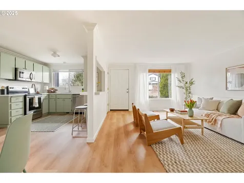 5428 SE 100th Avenue Portland OR 97266