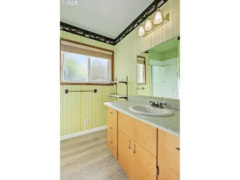 1622 W 12th Street The Dalles OR 97058