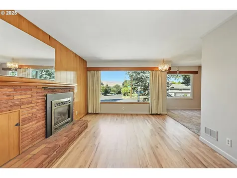 1622 W 12th Street The Dalles OR 97058