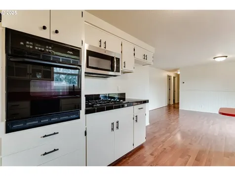 1560 Acacia Avenue Eugene OR 97408