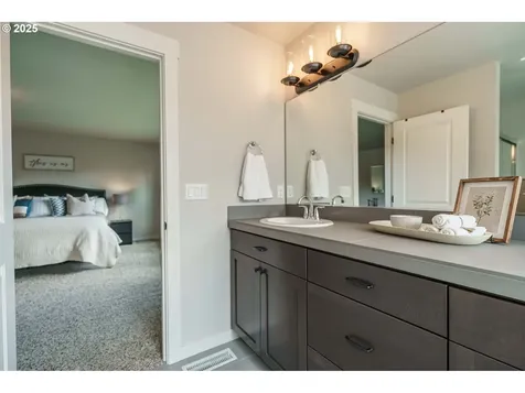 15319 NE 107th Street Vancouver WA 98682
