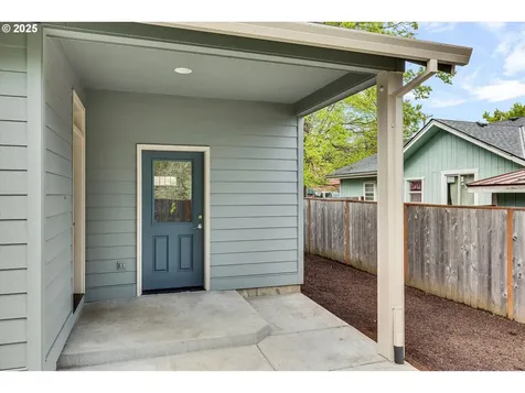 920 N Ivy Street Canby OR 97013